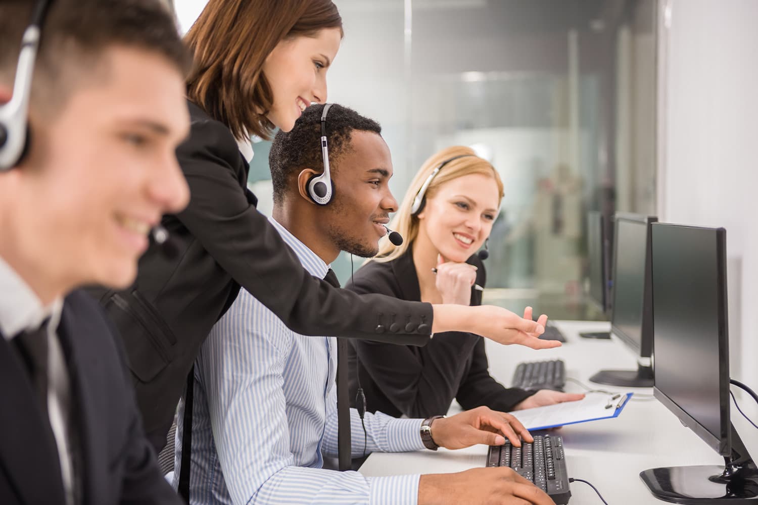 Difference Between BPO and Call Center?